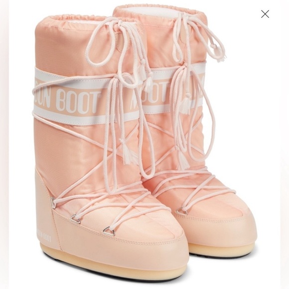 Moon Boot Shoes - NWT Moon Boot Tall Original Icon Nylon Snow Boots Pale Pink Bisque size EU 42-44